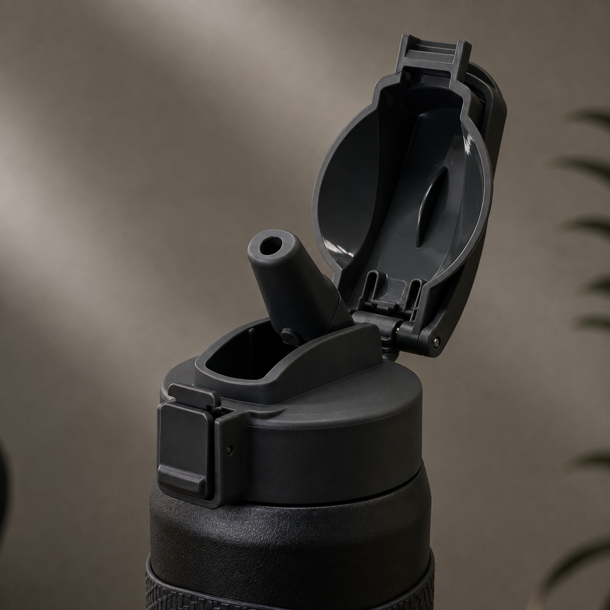 TYESO 750ml Insulated Bottle – Midnight Black